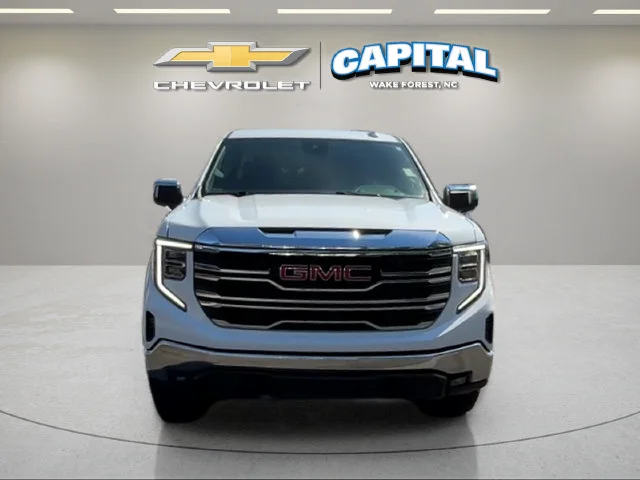 Used 2025 White GMC SLT image 8