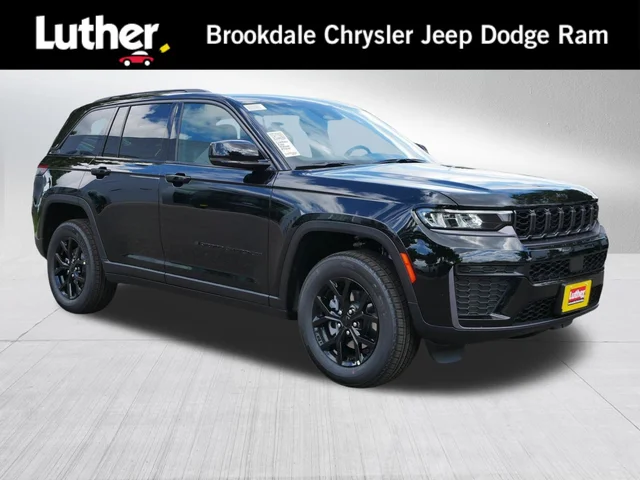2026 Jeep Grand Cherokee Laredo Altitude