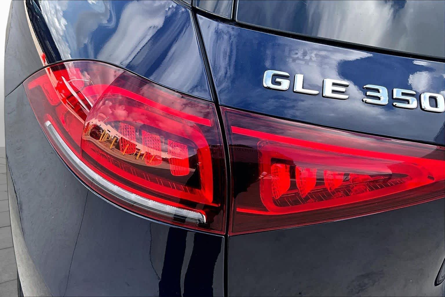 Used 2021 Lunar Blue Metallic Mercedes-Benz GLE 350 image 25