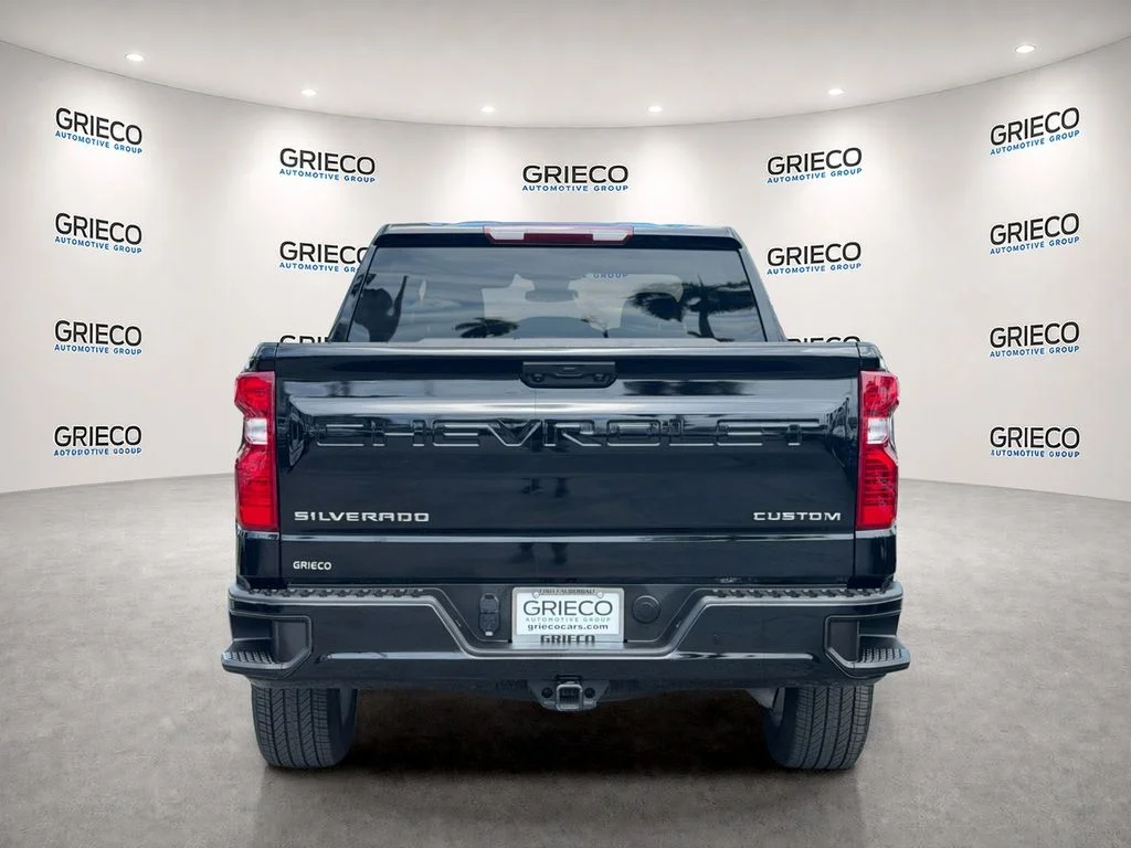 Used 2025 Black Chevrolet Custom image 6