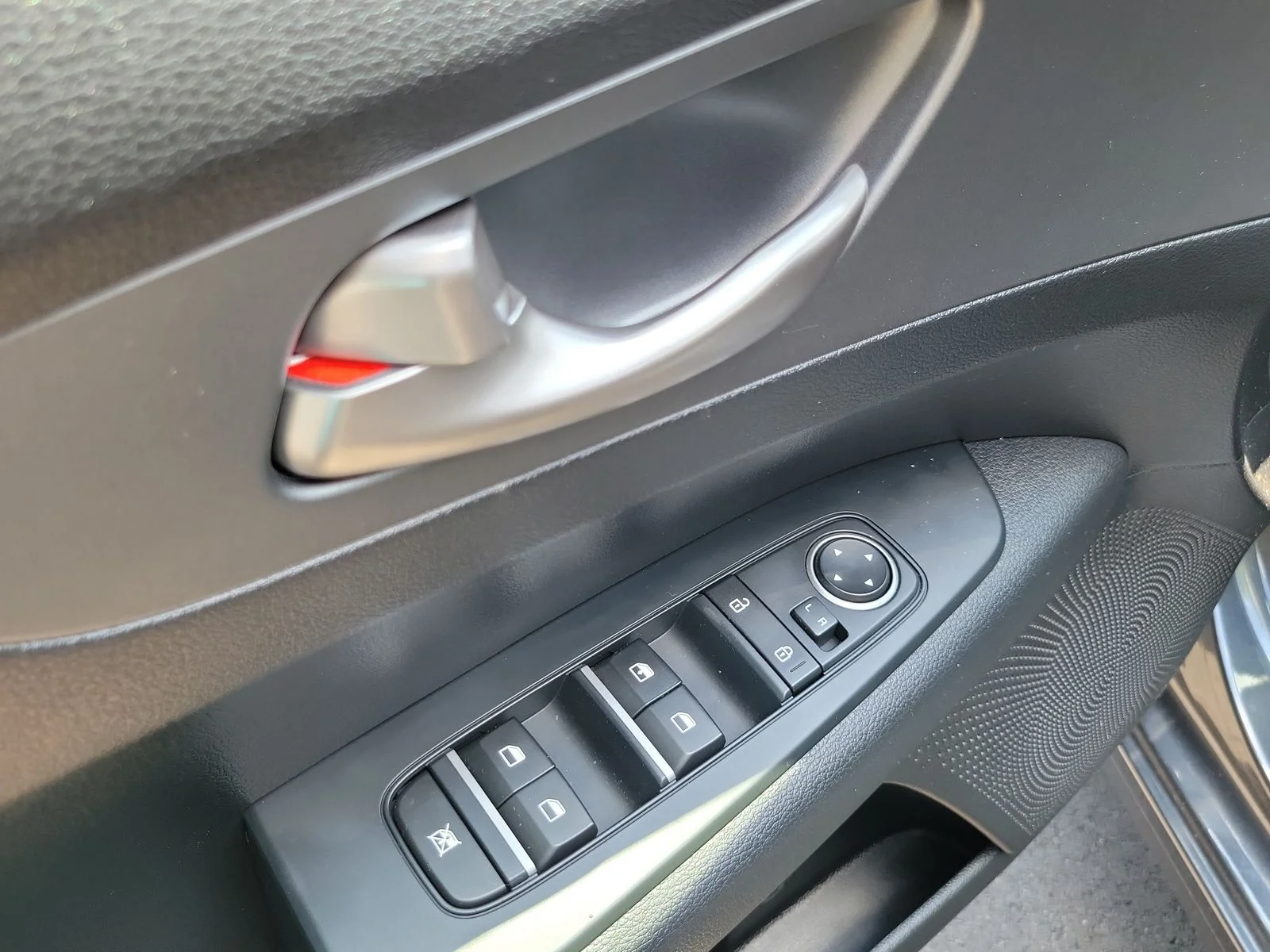 Used 2021 Gray Kia LXS image 8