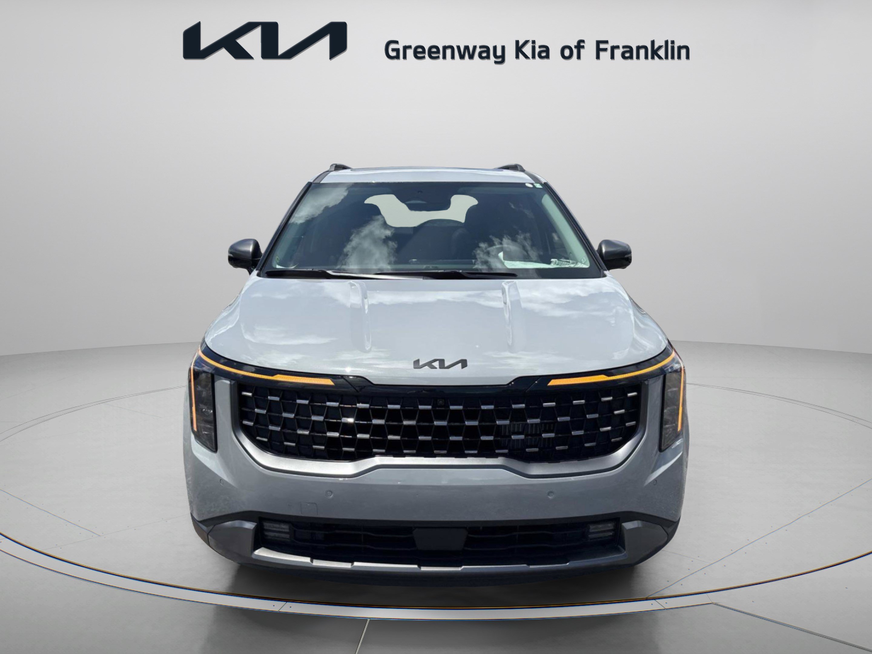 New 2026 Ceramic Silver Kia SX image 2