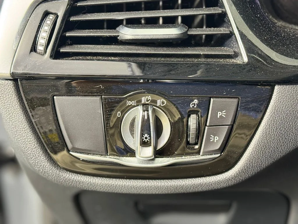 Certified Used 2023 Skyscraper Grey Metallic BMW 540i xDrive image 15