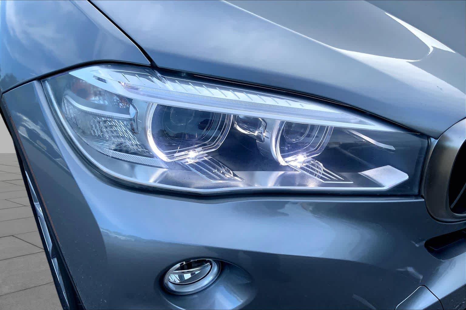 Used 2019 Space Gray Metallic BMW xDrive35i image 26