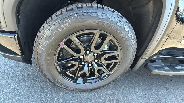 New 2026 Onyx Black GMC Elevation image 9