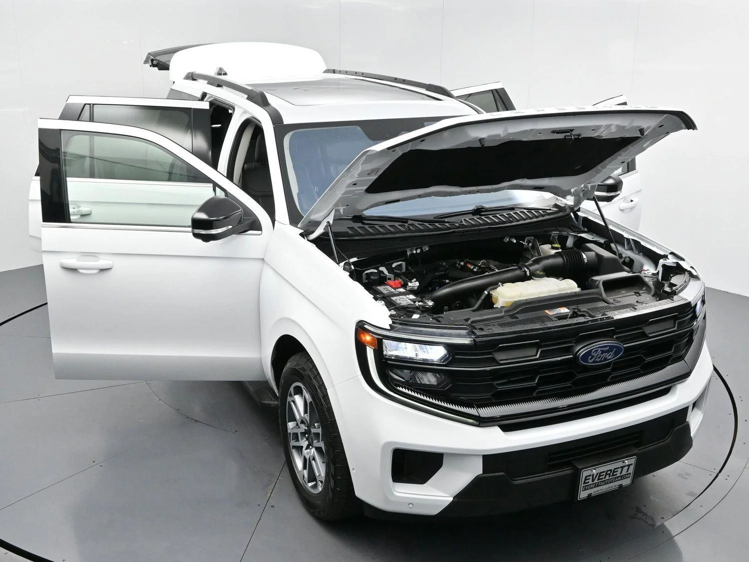Used 2025 White Ford Active image 49