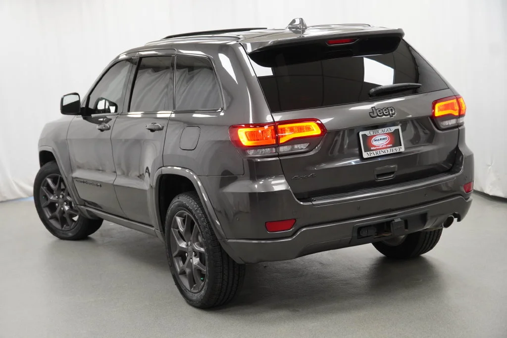 Certified Used 2021 Gray Jeep Limited image 16