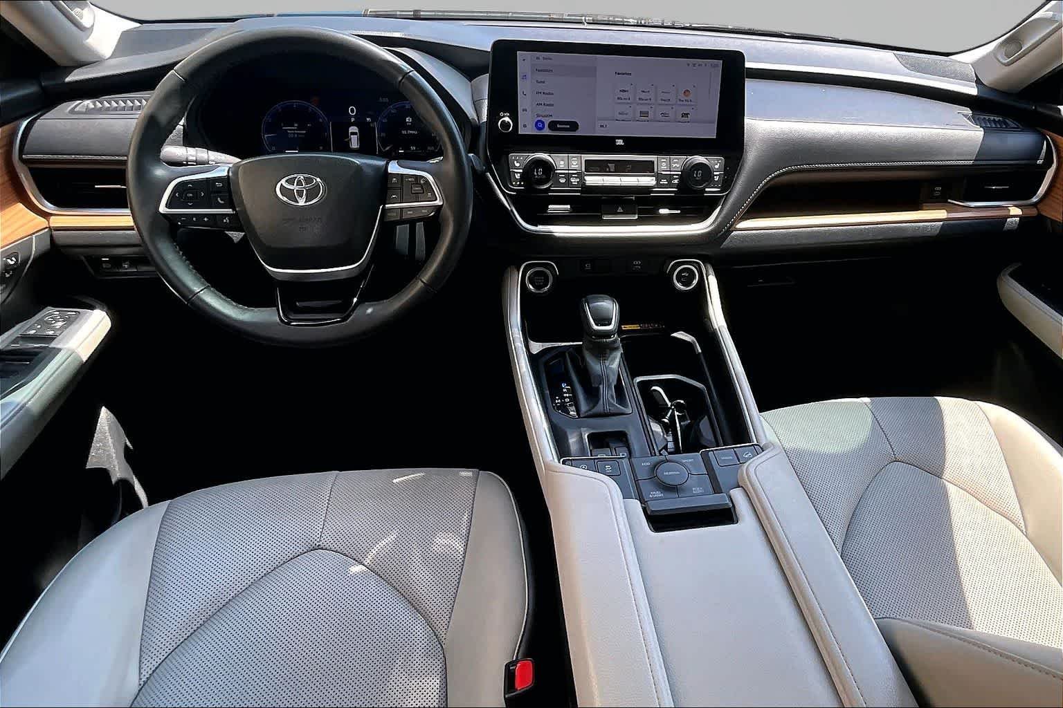 2024 Toyota Grand Highlander Limited - Photo 16