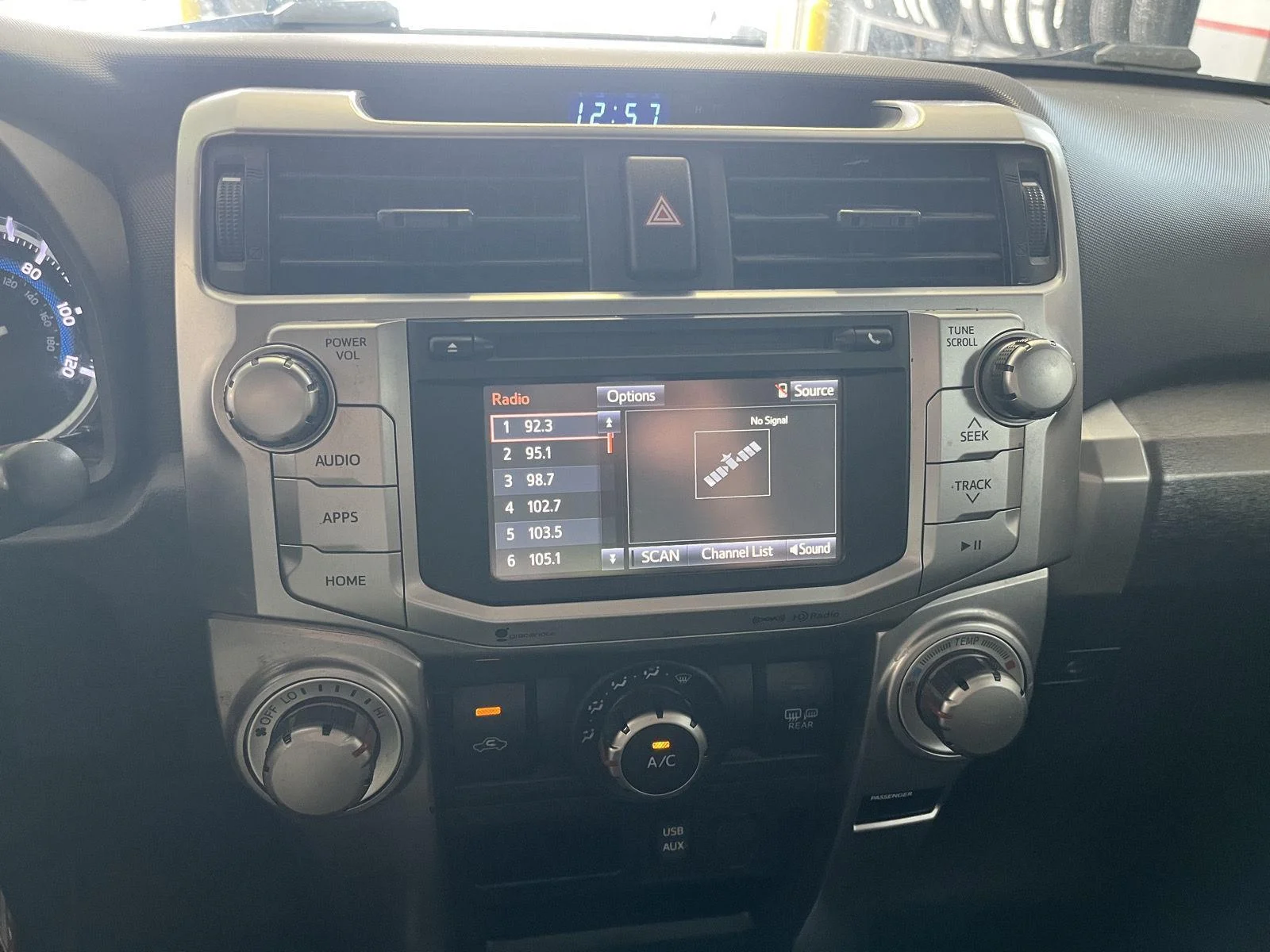 Used 2019 Super White Toyota SR5 image 39