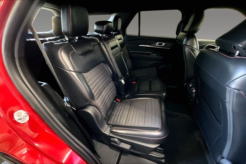 Used 2025 Red Metallic Ford ST-Line image 16
