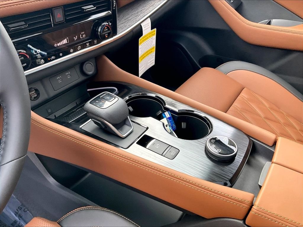 2026 Nissan Rogue Platinum - Photo 14