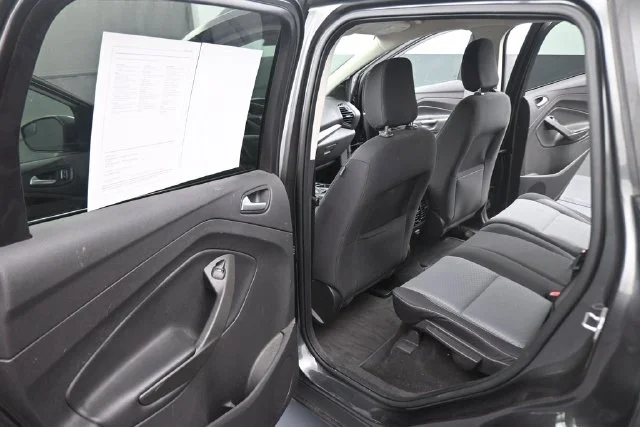 Used 2018 Gray Ford SE image 38