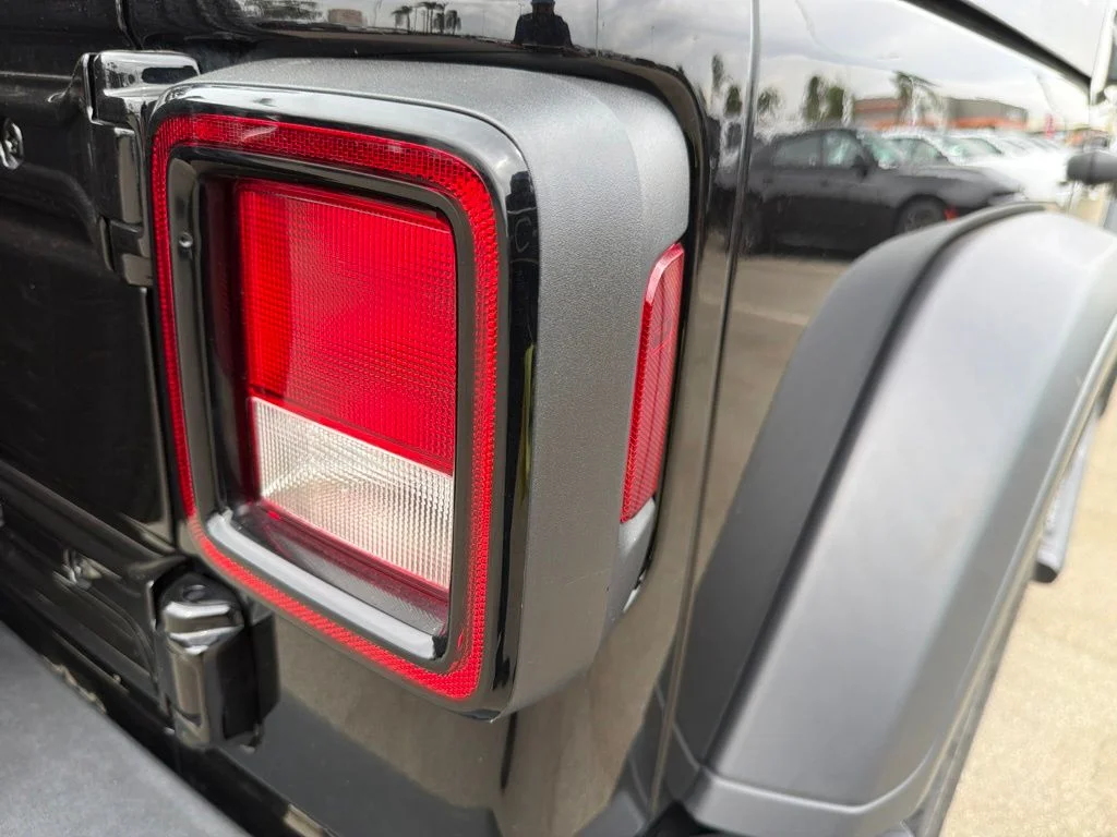 Used 2025 Black Jeep Sport S image 4