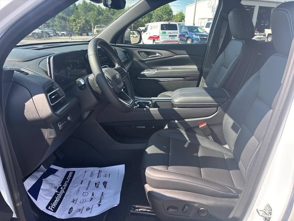 New 2026 Summit White Chevrolet LT image 9