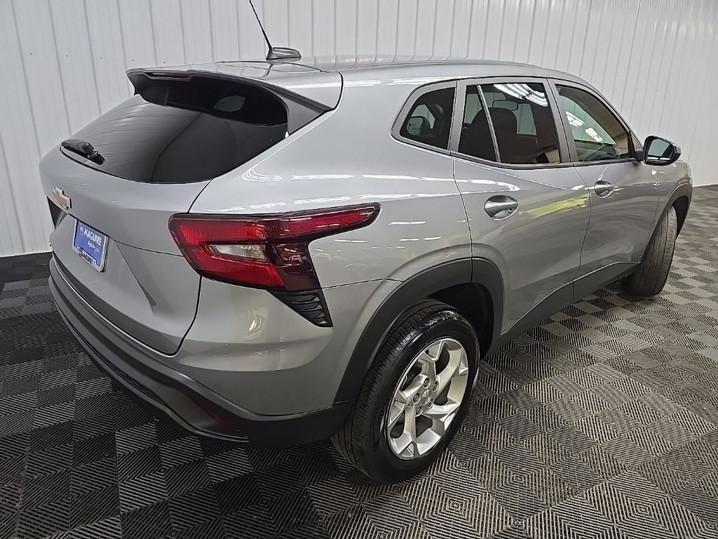Used 2024 Gray Chevrolet LS image 12