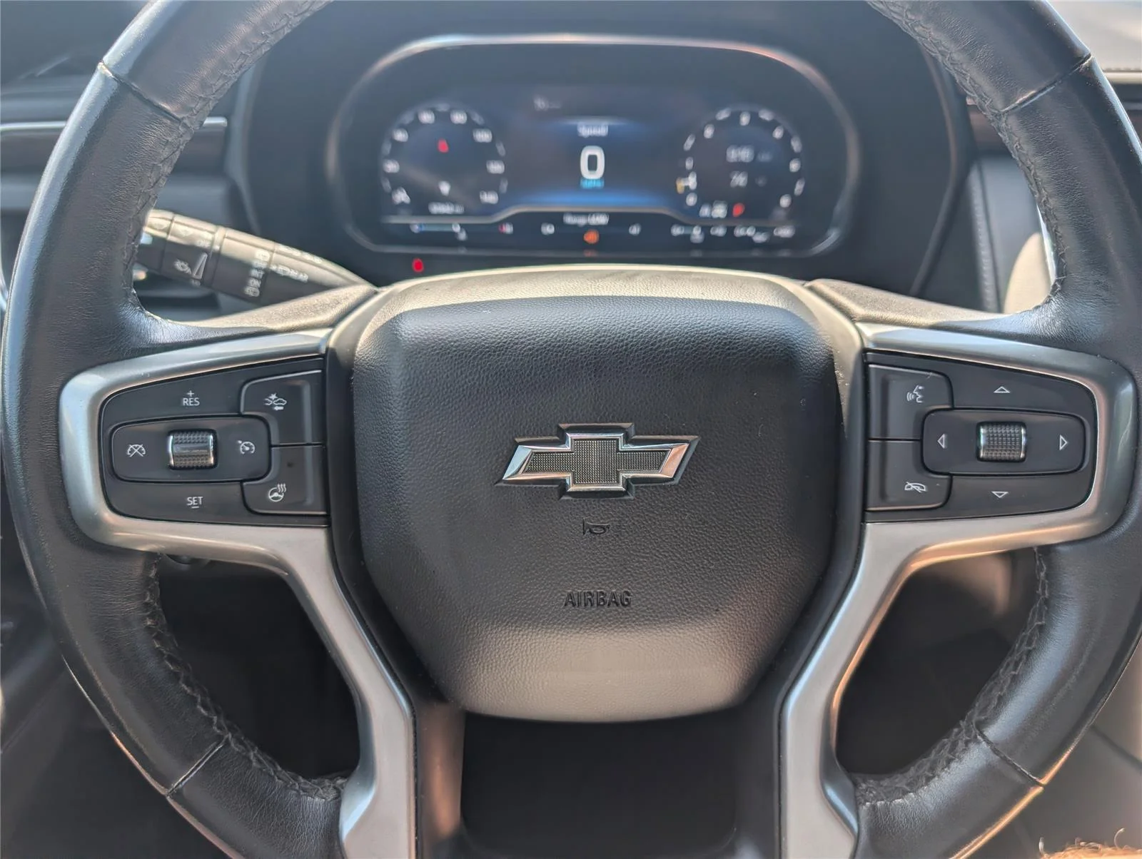Used 2022 Black Chevrolet Z71 image 17