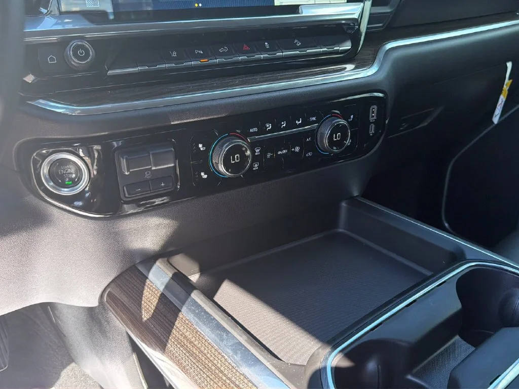 Used 2025 Sterling Gray Metallic Chevrolet LT image 24