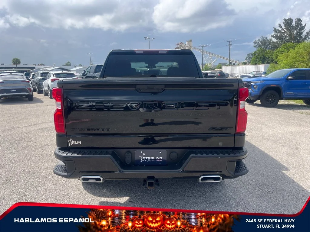 Used 2023 BLACK Chevrolet RST image 6