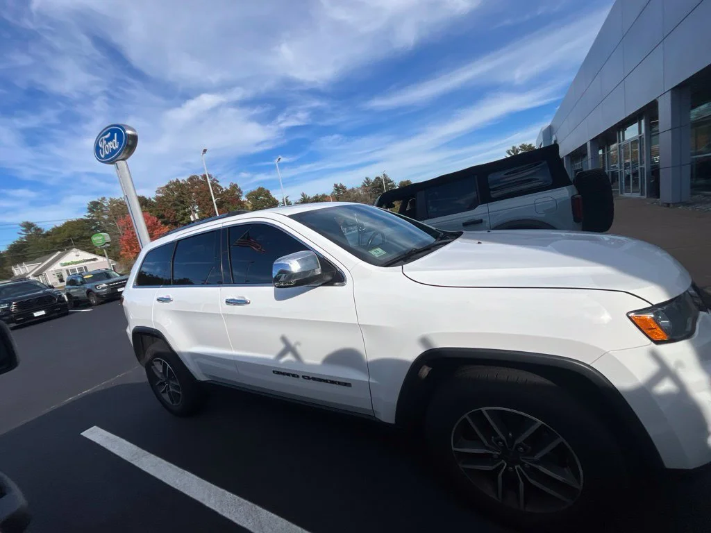 Used 2021 Bright White Clearcoat Jeep Limited image 1
