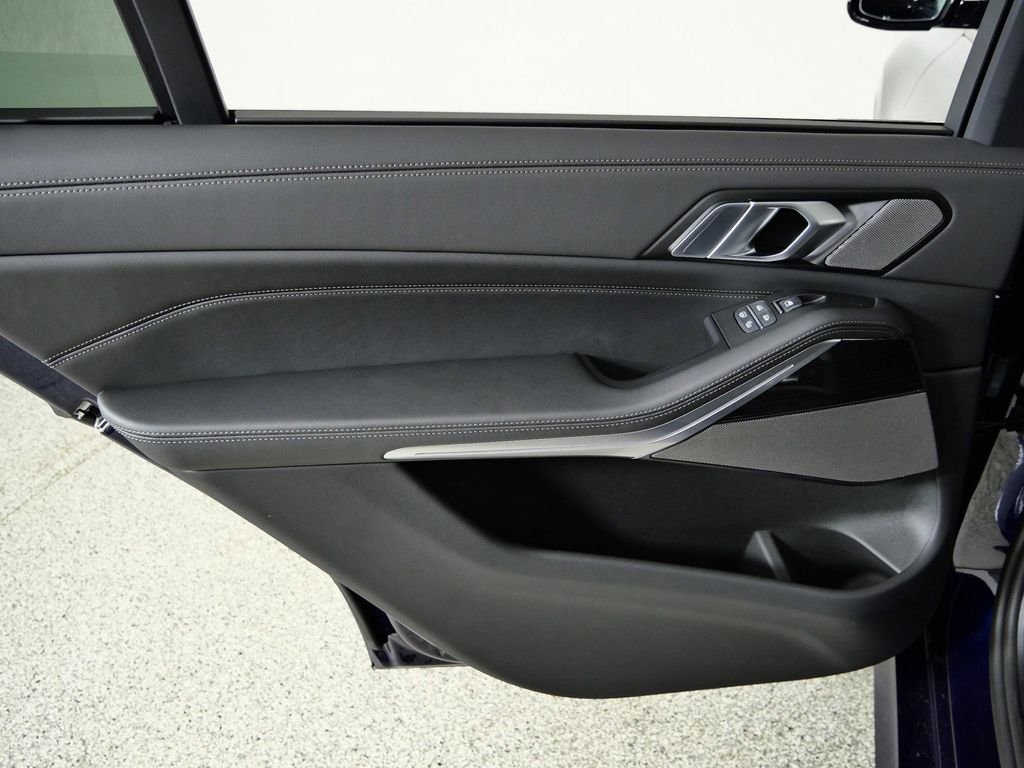 2026 BMW X7 40i - Photo 31