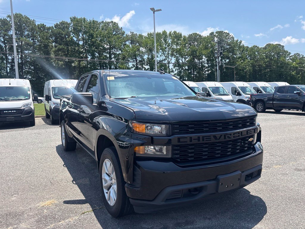 Used 2022 Black Chevrolet Custom image 9