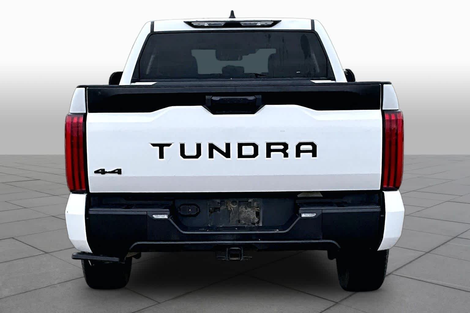 Used 2023 Ice Cap Toyota SR5 image 5
