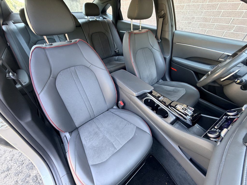 Used 2020 Shimmering Silver Pearl Hyundai SEL Plus image 17