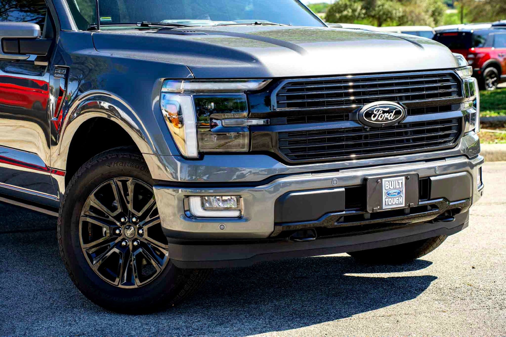 New 2025 Carbonized Gray Metallic Ford Platinum image 3