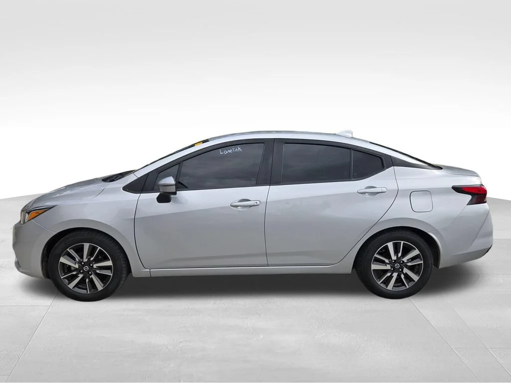 2021 Nissan Versa 1.6 SV CVT's photo