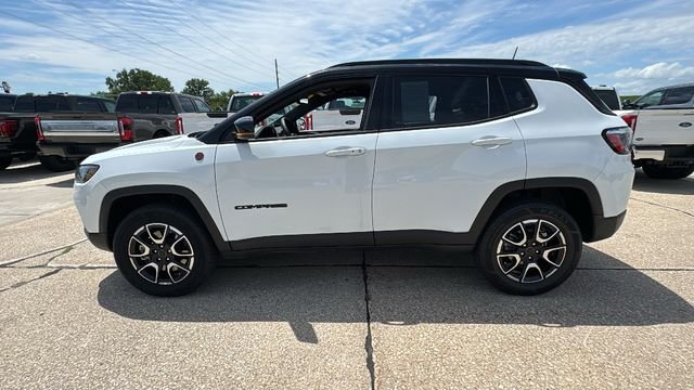 Certified Used 2025 White Jeep Trailhawk image 8