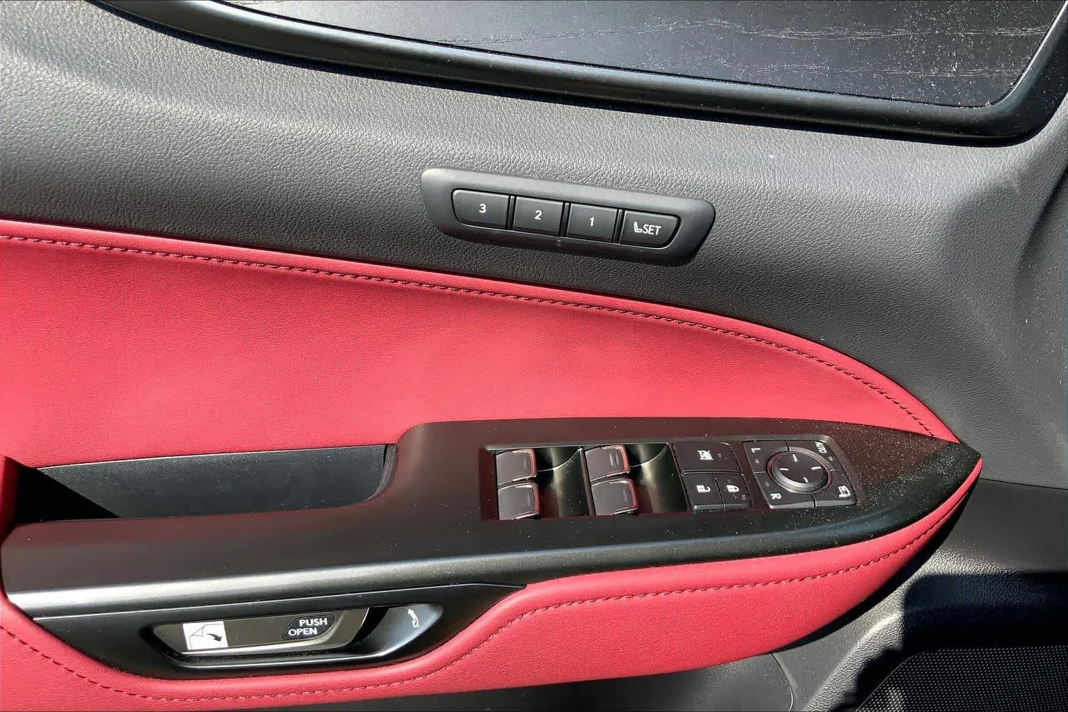 Certified Used 2024 Caviar Lexus Luxury image 36
