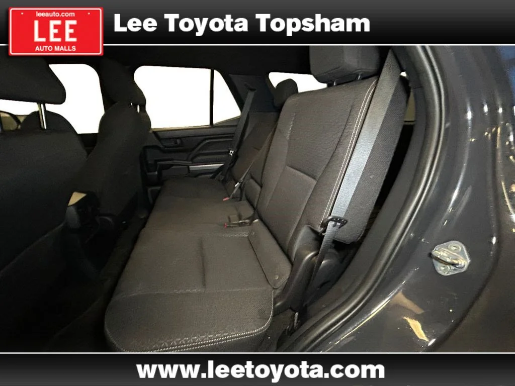 Used 2025 Underground Toyota SR5 image 13