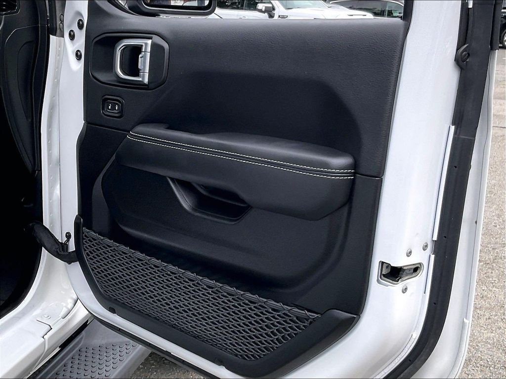 Used 2023 White Jeep Sahara 4xe image 12