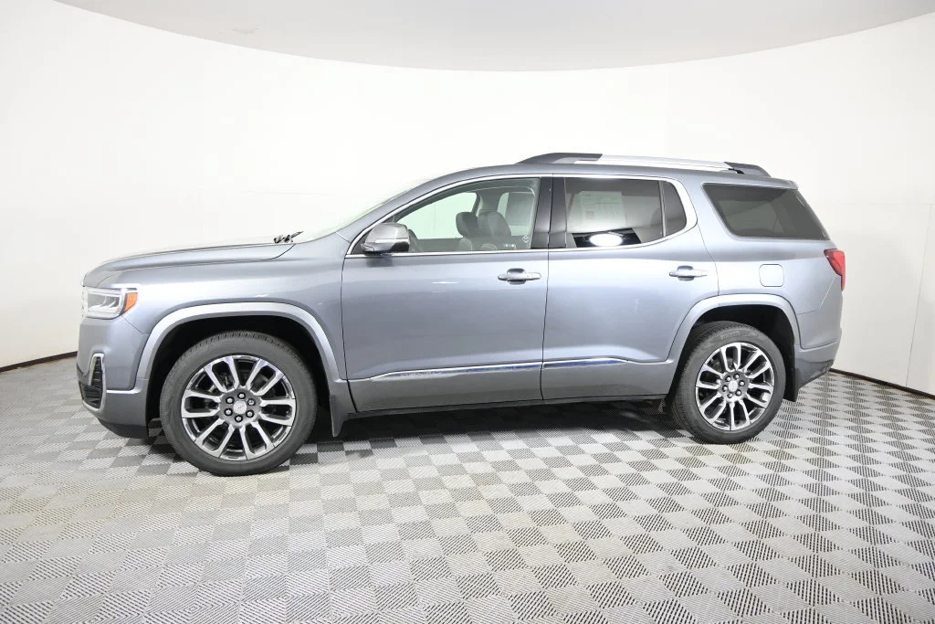 Used 2021 GMC Acadia Denali with VIN 1GKKNXLSXMZ123908 for sale in Forest Lake, Minnesota