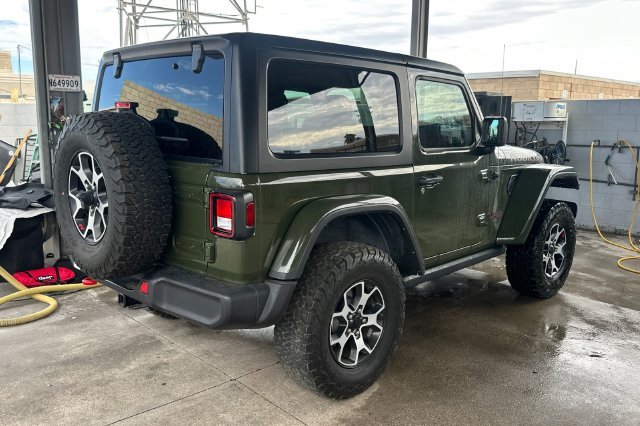 Used 2022 Green Jeep Rubicon image 4
