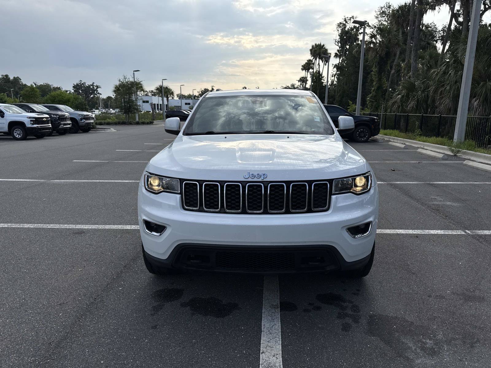 Used 2021 Bright White Clea Jeep Laredo E image 7
