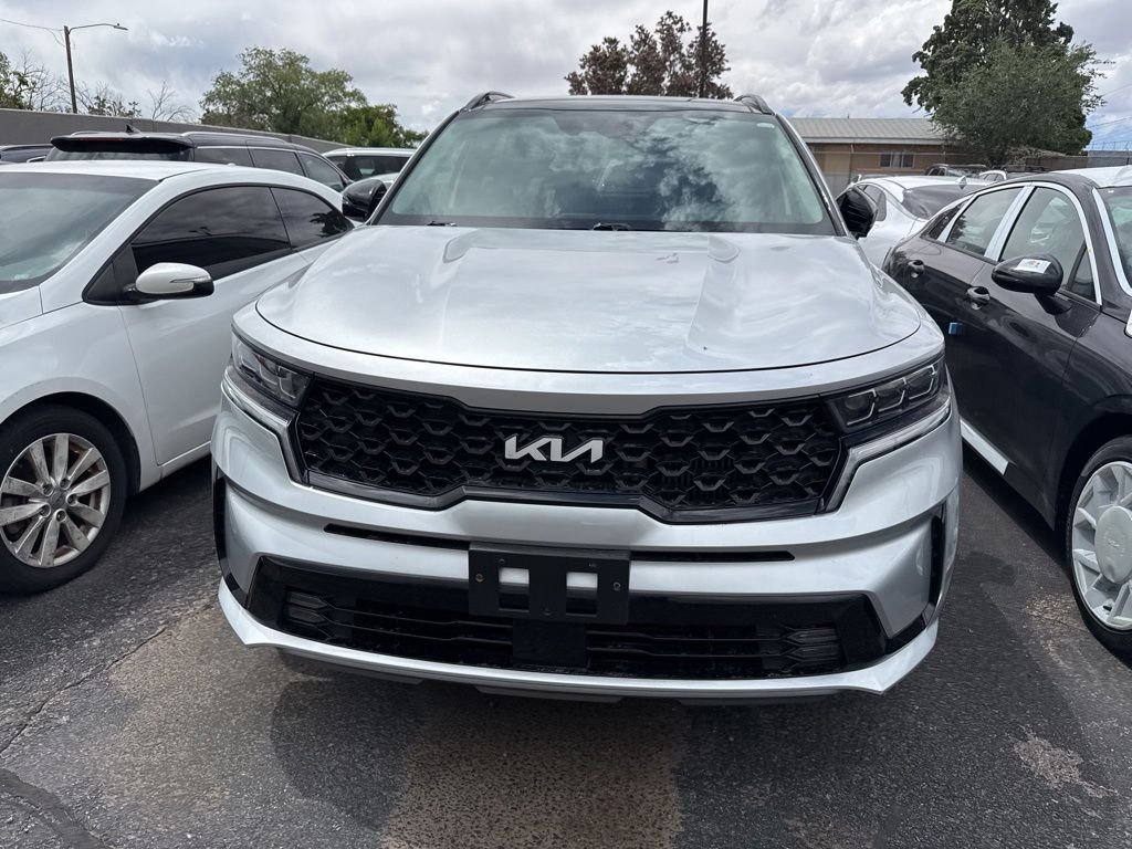 Used 2022 Silver Kia SX image 2