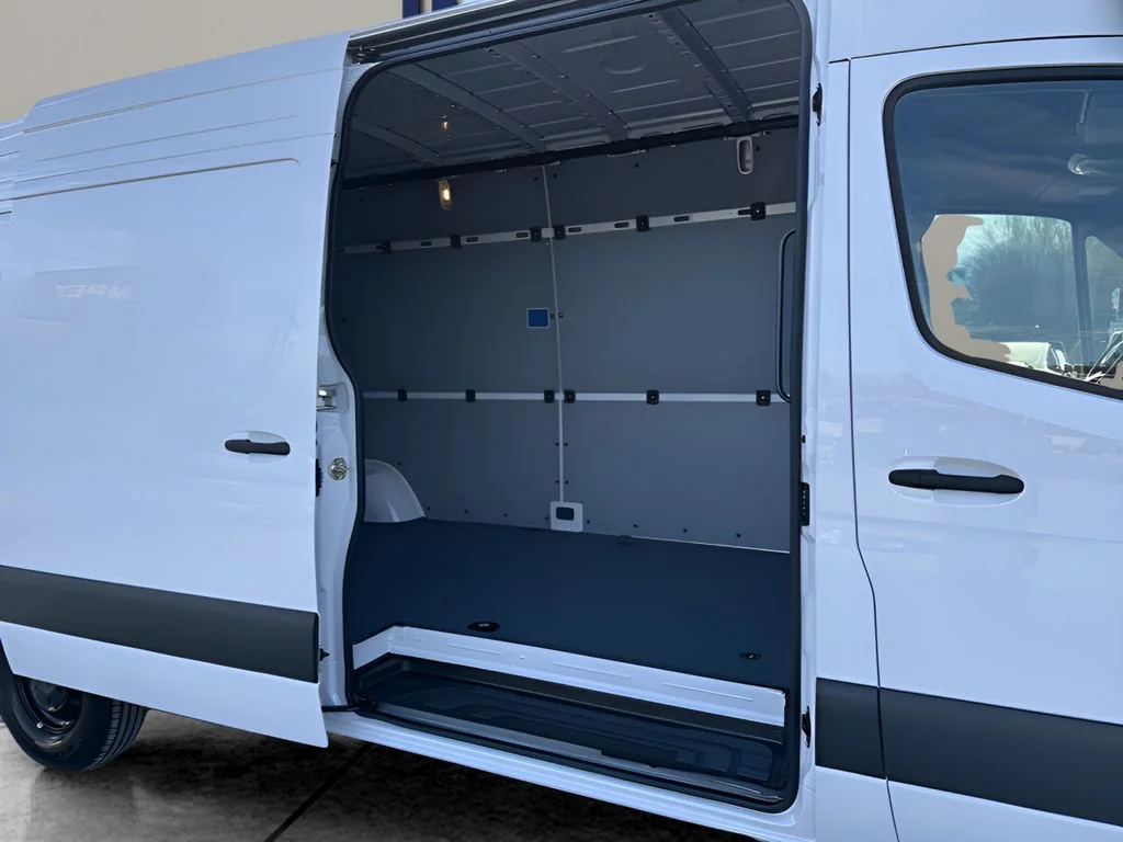 Used 2024 White Mercedes-Benz Cargo 170 WB image 21