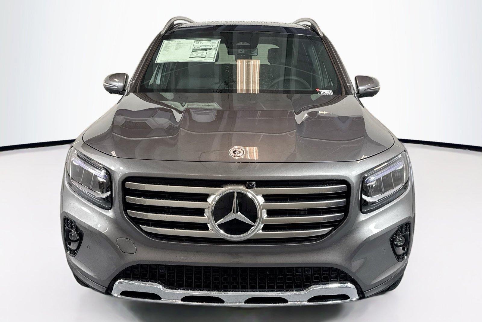 New 2026 Mountain Grey Metallic Mercedes-Benz GLB 250 image 2