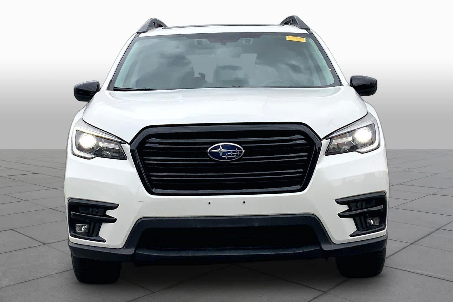 Used 2022 Crystal White Pearl Subaru Onyx Edition image 3