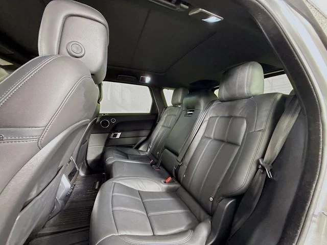 Used 2021 Silver Land Rover SE image 23