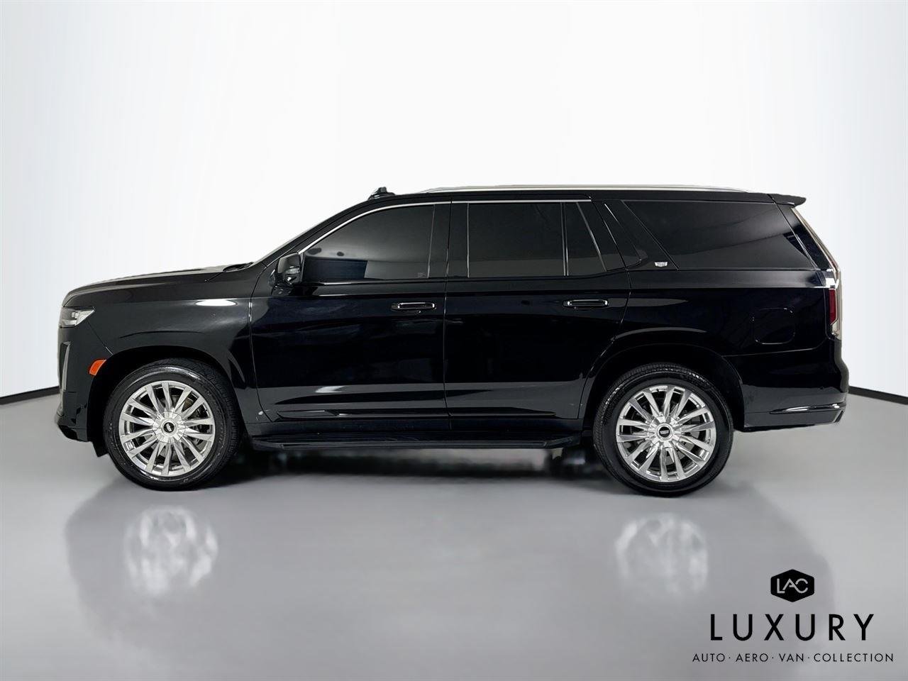 Used 2023 Black Raven Cadillac 4WD Premium Luxury | Super Cruise | Rear Seat Entertainment image 9