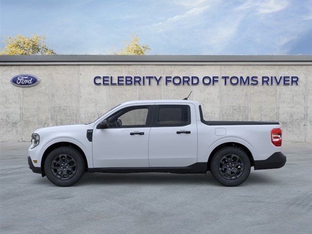 New 2026 Space White Metallic Ford XLT image 3