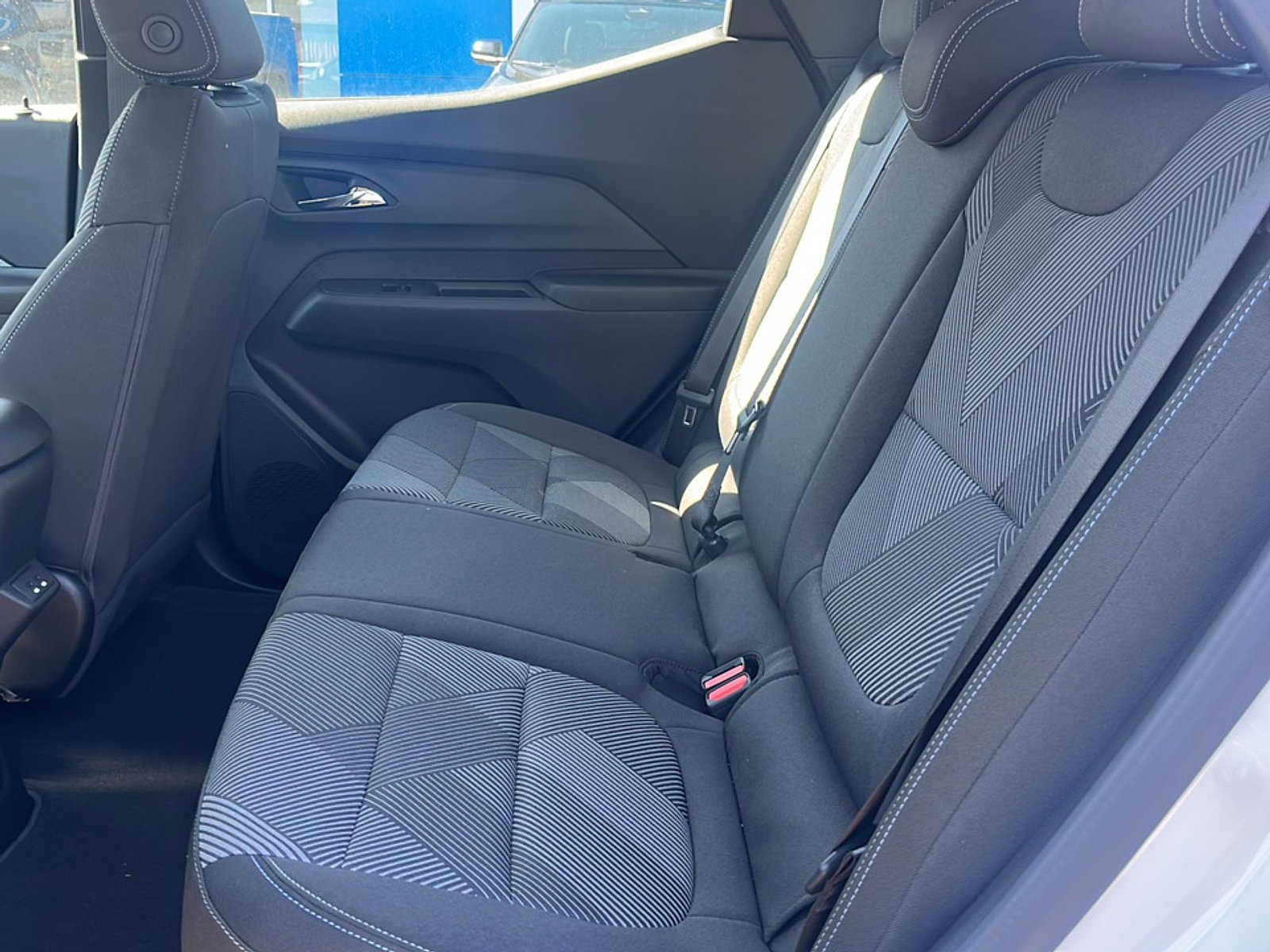 New 2027 Summit White Chevrolet LT image 14
