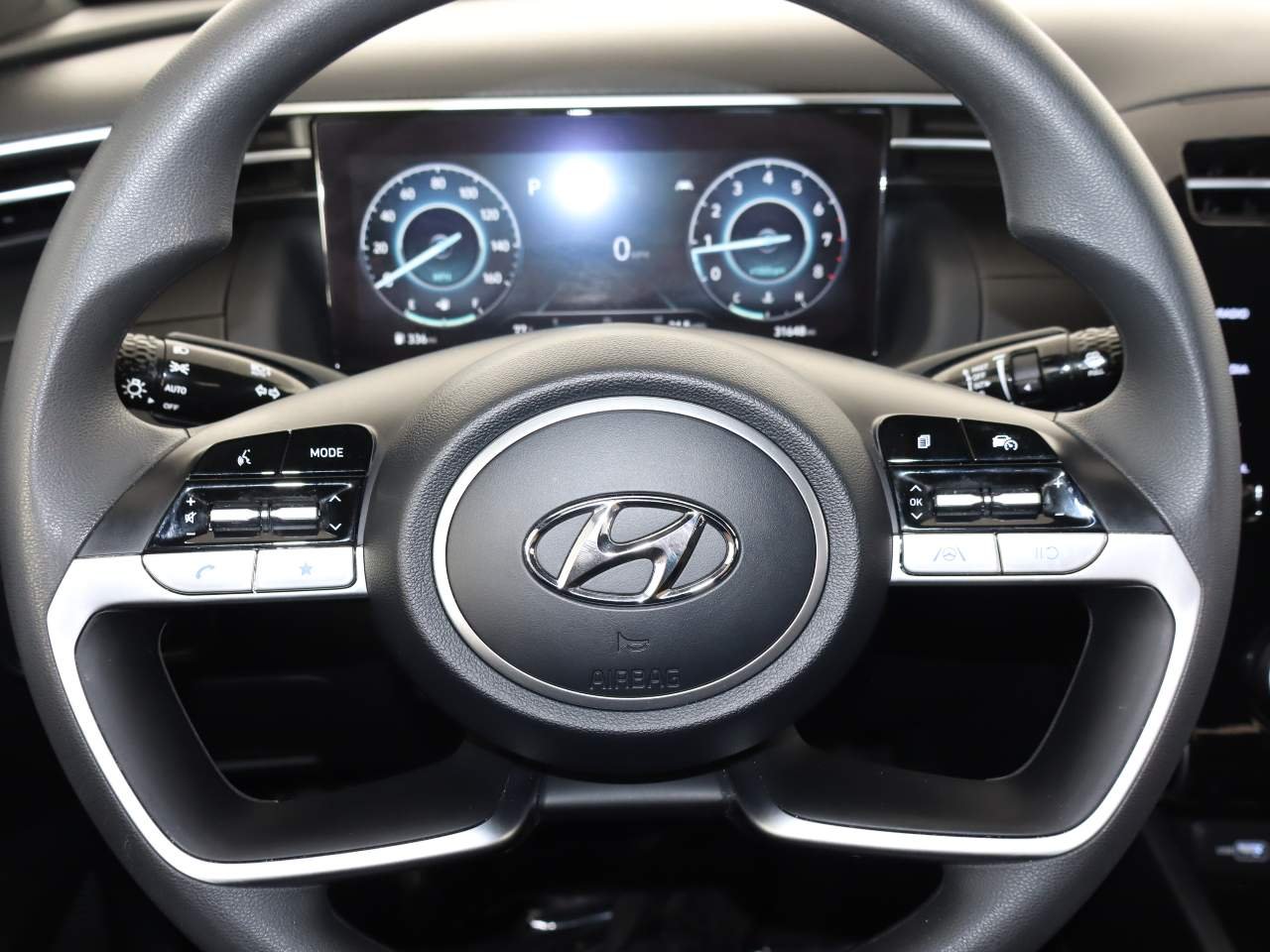 Used 2023 Blue Hyundai SEL Crew Cab image 13