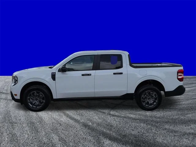 New 2026 Oxford White Ford XLT image 7