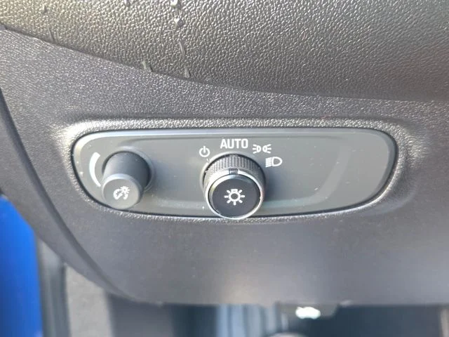 Used 2019 Blue Chevrolet LT image 25