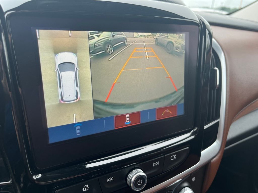 Used 2019 Black Chevrolet High Country image 19