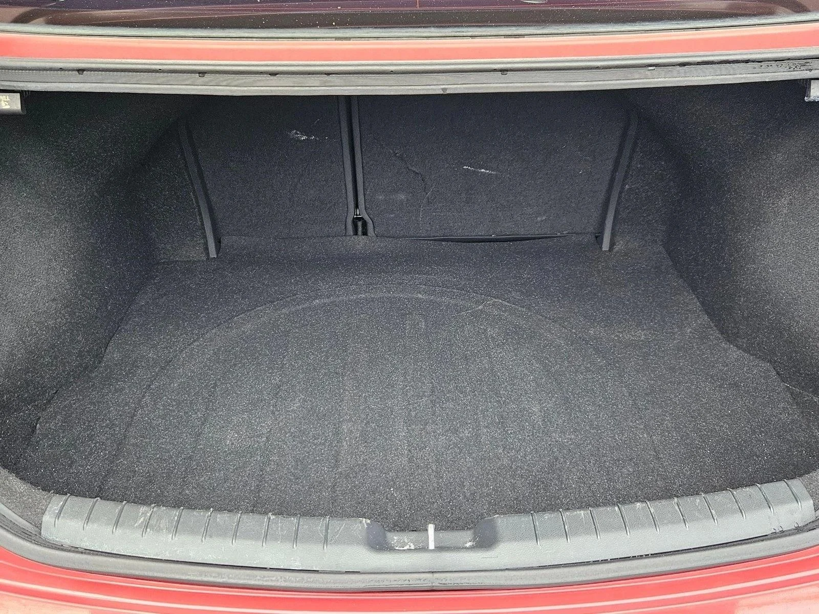 Used 2017 Scarlet Red Hyundai SE image 5