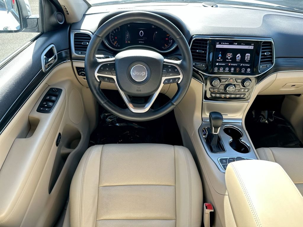 Used 2020 White Jeep Limited image 9